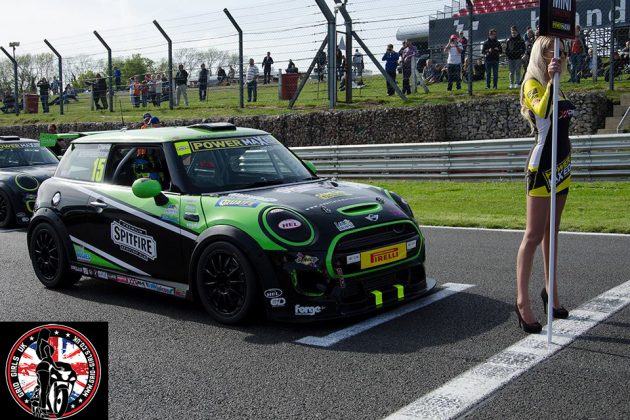Grid Girls With Mini Challenge 2015 At Brands Hatch On 10th May 2015